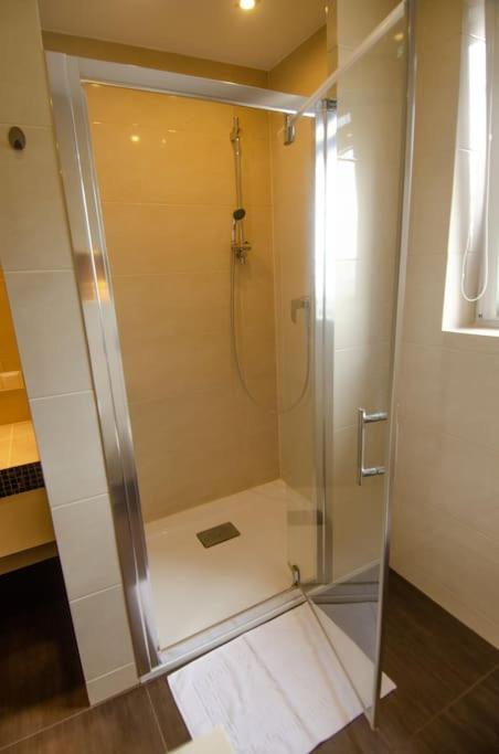 Apartamenty Zolnierska 31 - Apartament Nr 2 Bytom Exterior foto